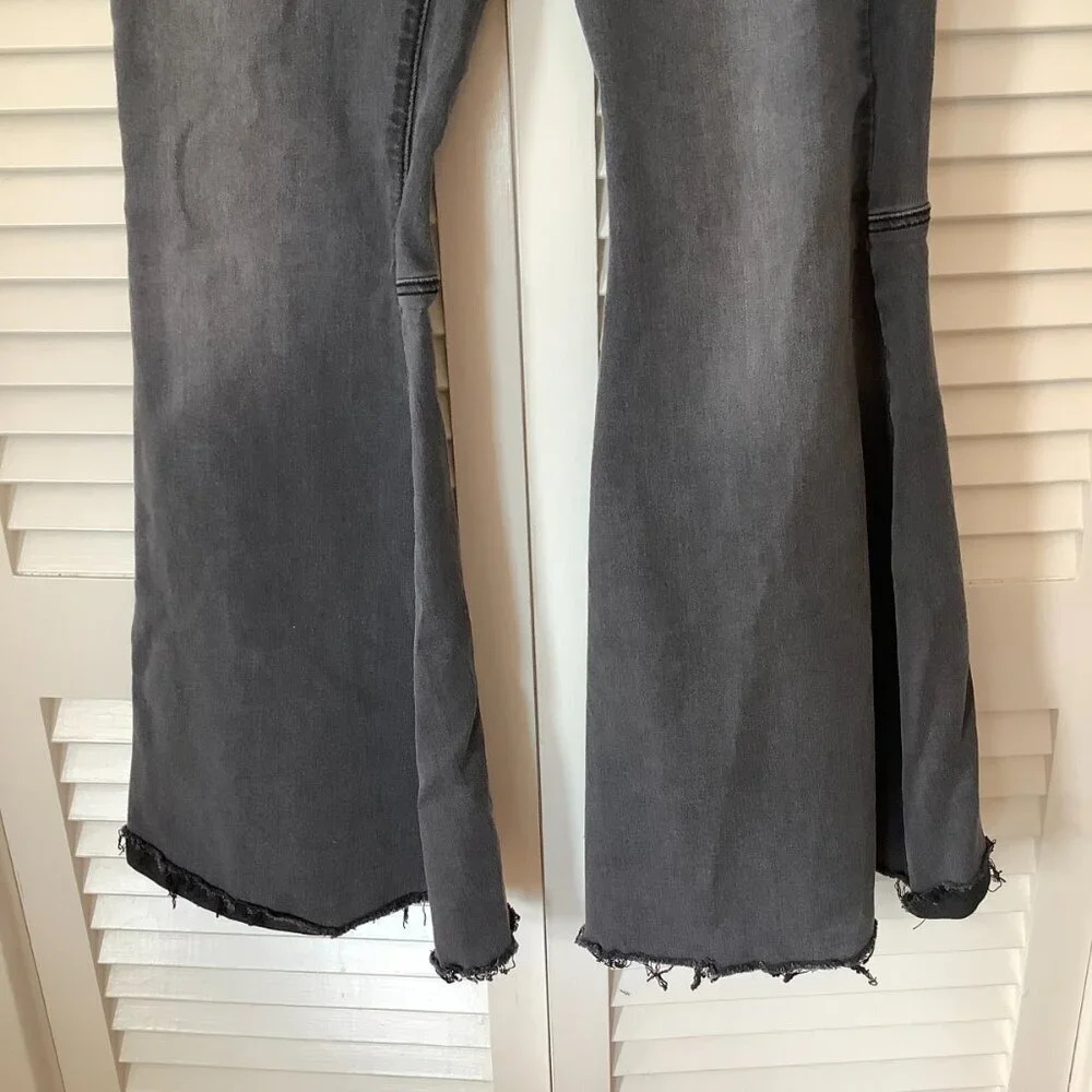Free People 'We the Free' Just Float On black flare jeans 29 stretch - Picture 3 of 9